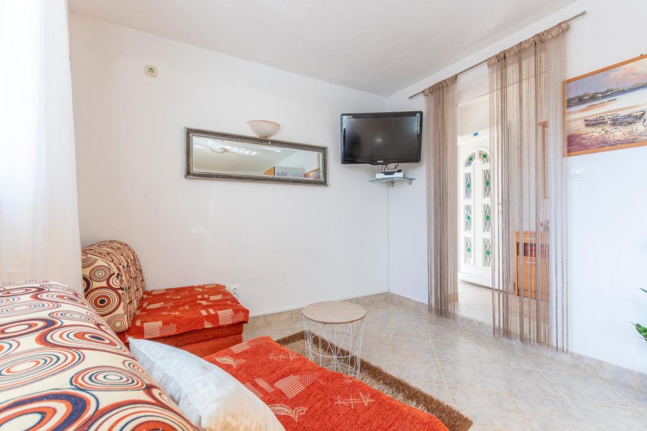 Villa Spark With Heated Pool In Rogoznica Zečevo 외부 사진