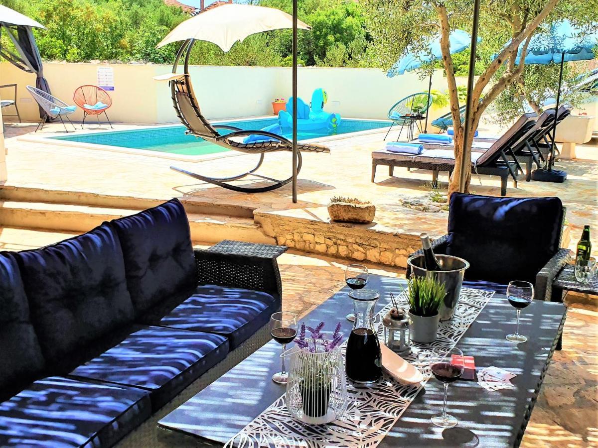 Villa Spark With Heated Pool In Rogoznica Zečevo 외부 사진
